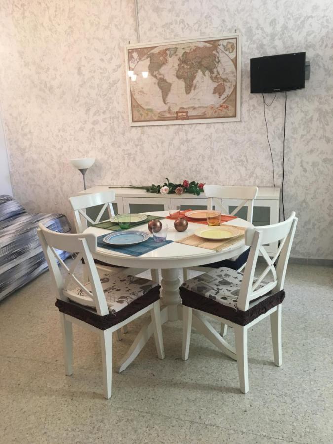 Serena Mentana Buitenkant foto